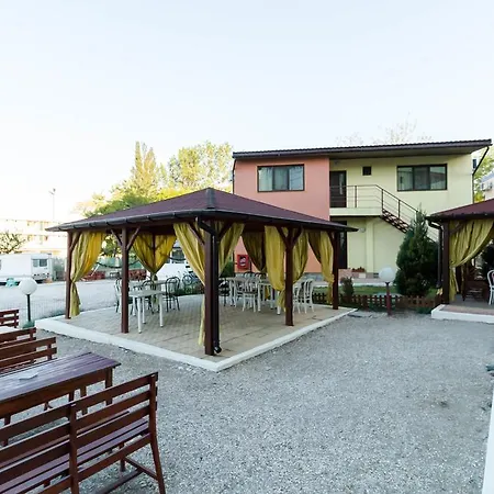 Konukevi Vilele Soarelui Neptun